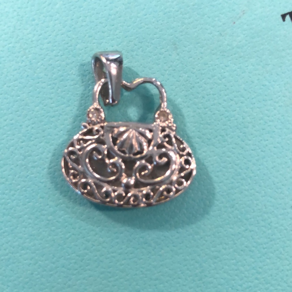 Pendant - Picture 3 of 3
